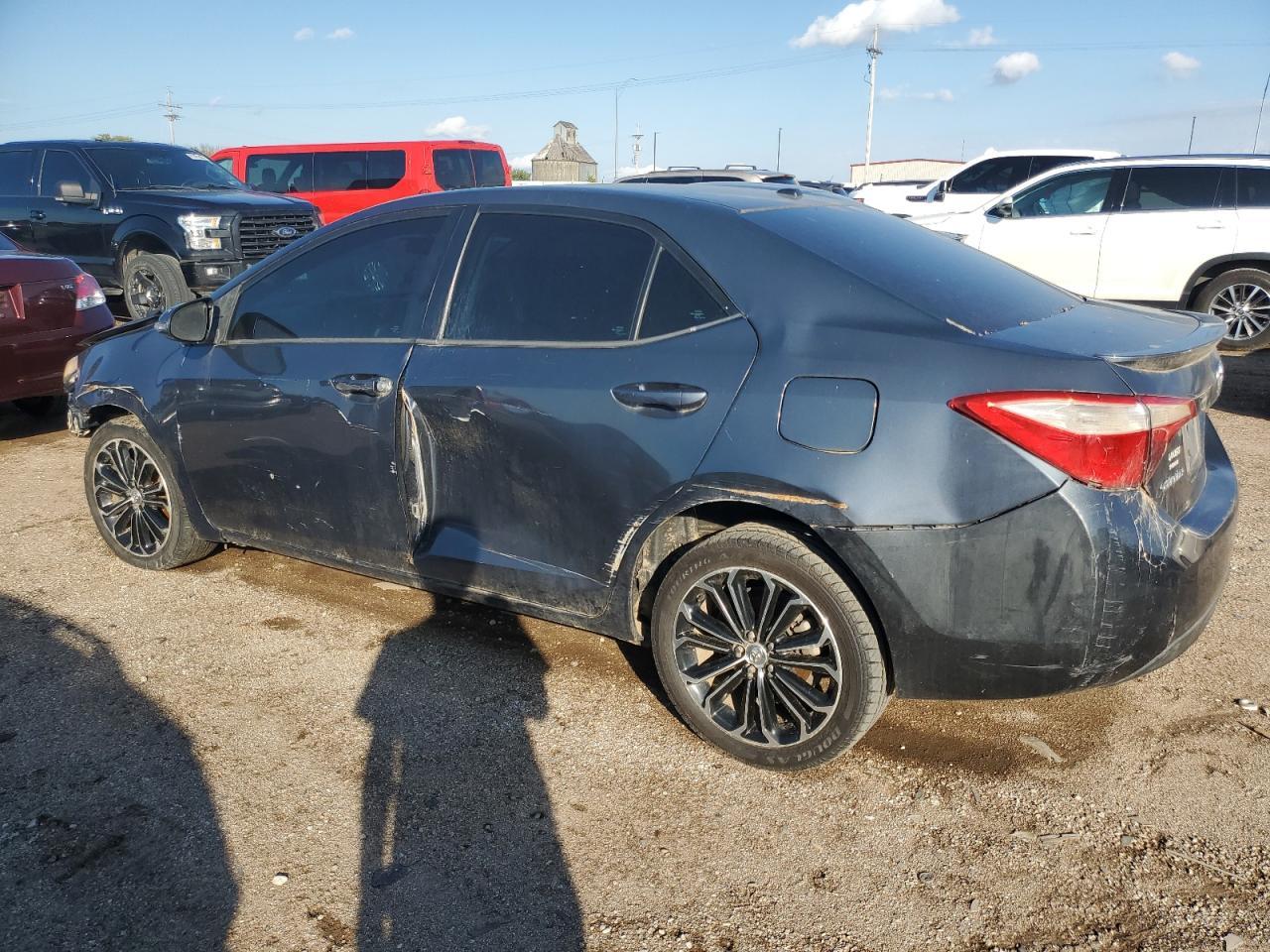 2015 TOYOTA COROLLA