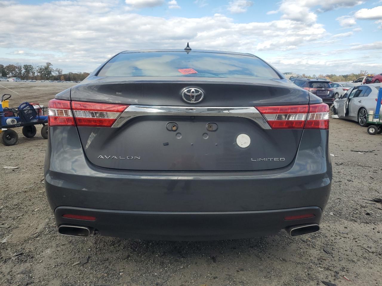 2013 TOYOTA Avalon