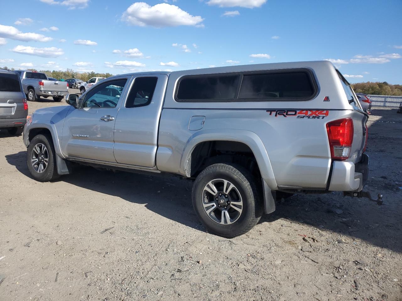 2016 TOYOTA TACOMA
