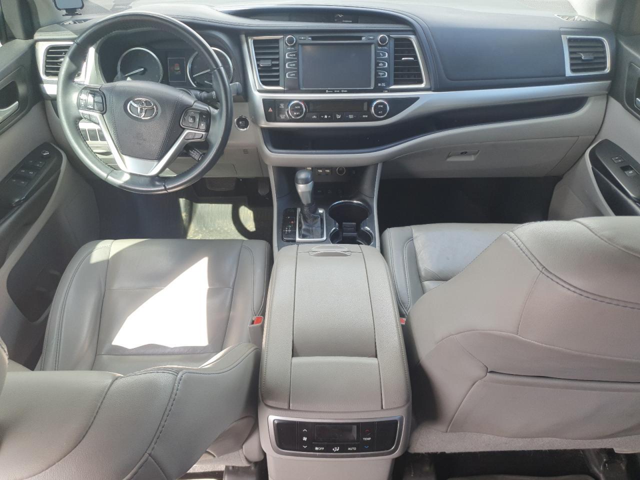 2019 TOYOTA HIGHLANDER