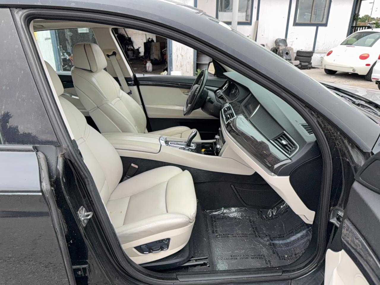 2010 BMW 5 series