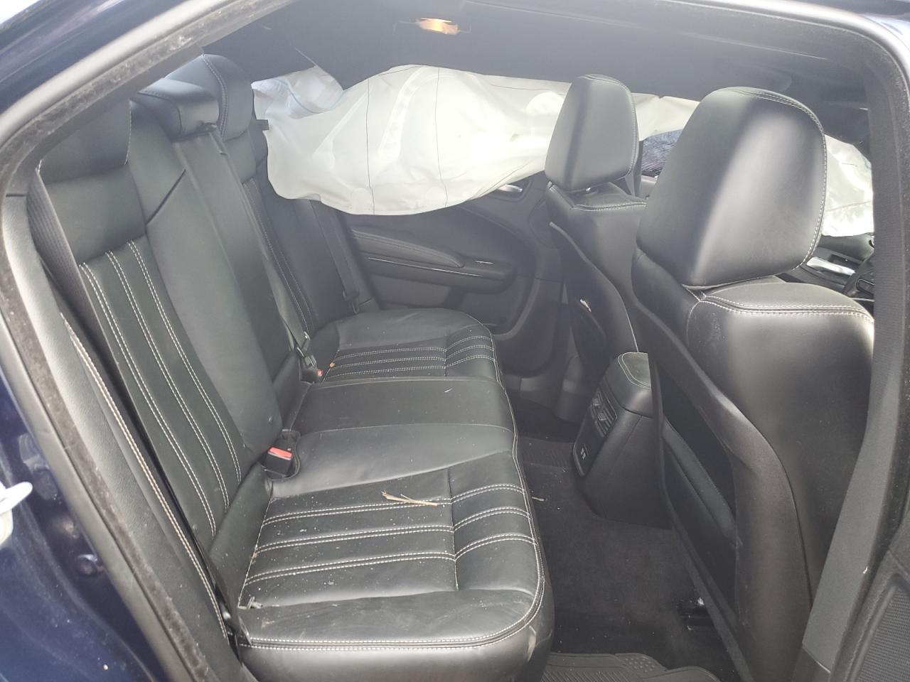 2015 CHRYSLER 300