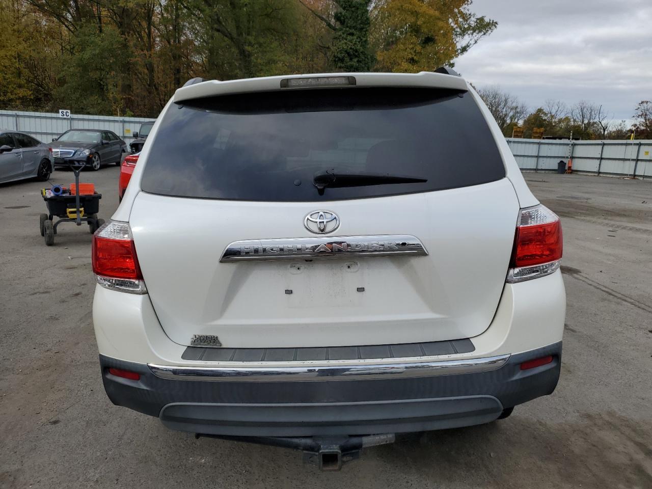 2013 TOYOTA HIGHLANDER