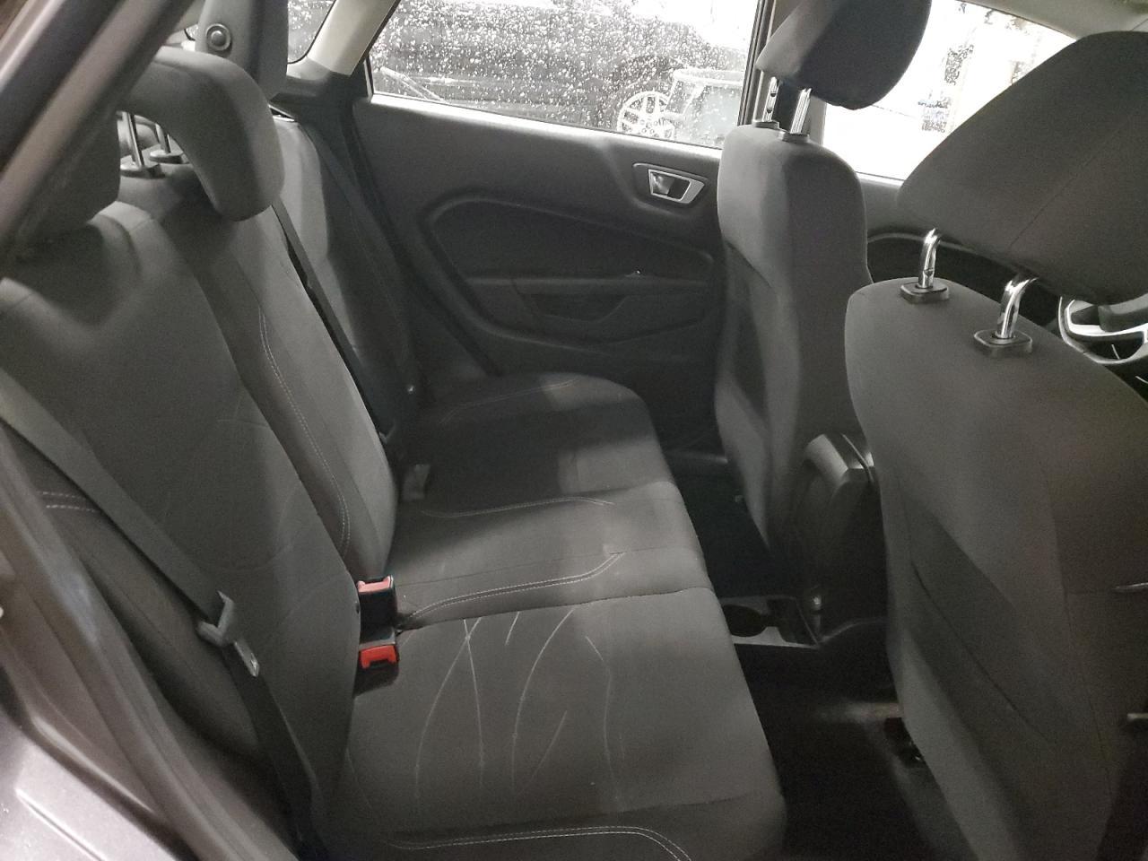 2014 FORD Fiesta