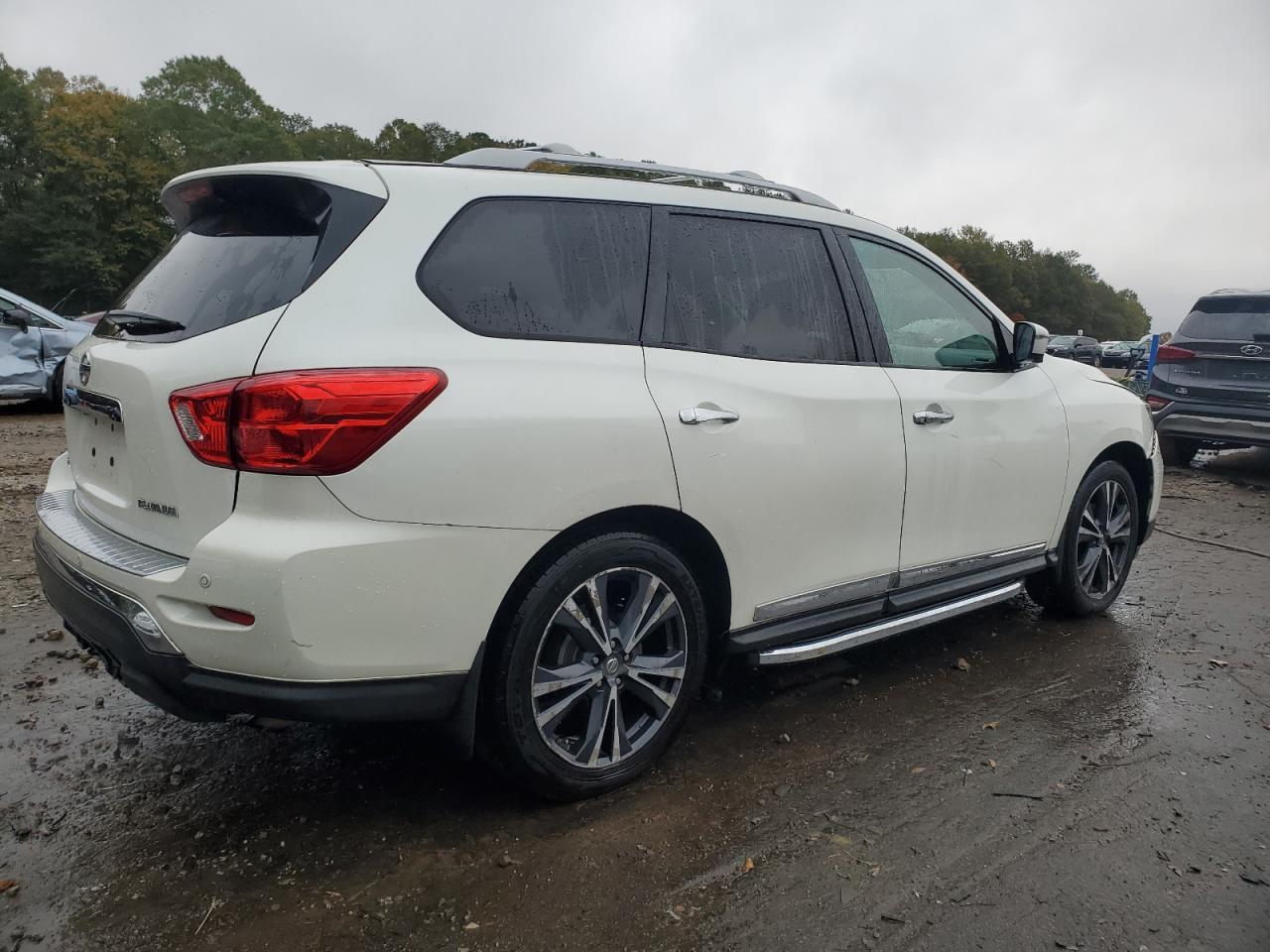 2018 NISSAN PATHFINDER