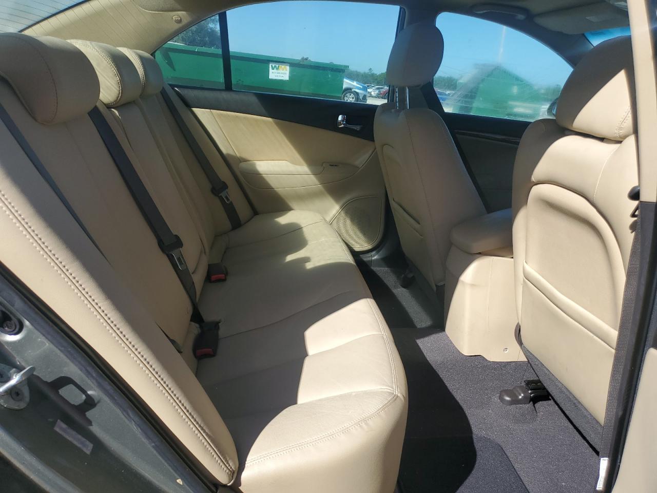 2010 HYUNDAI SONATA
