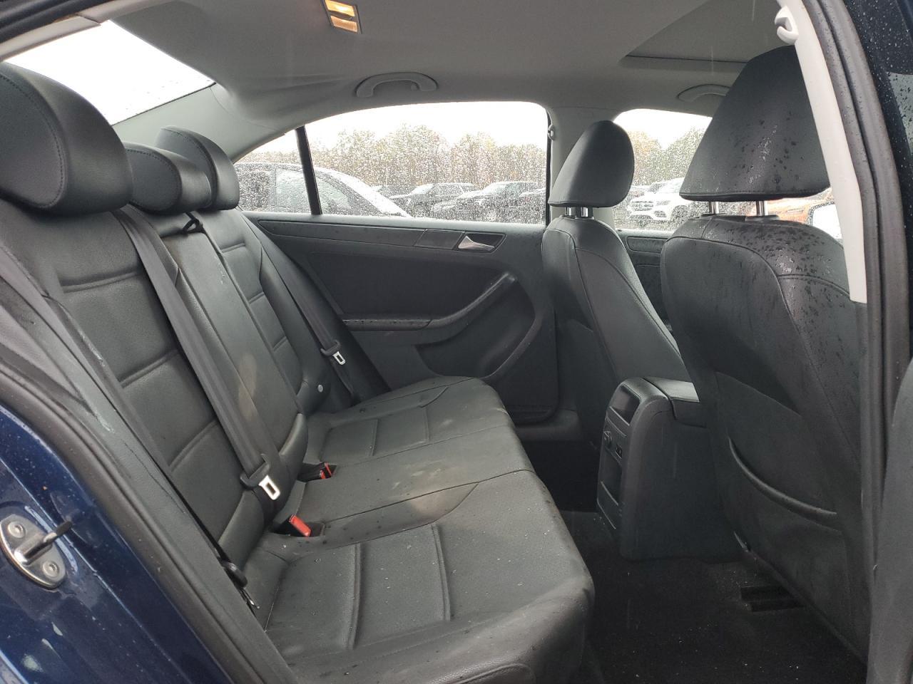 2012 VOLKSWAGEN JETTA