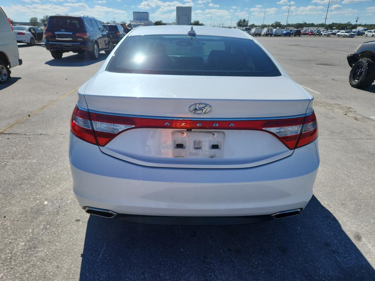 2015 HYUNDAI Azera