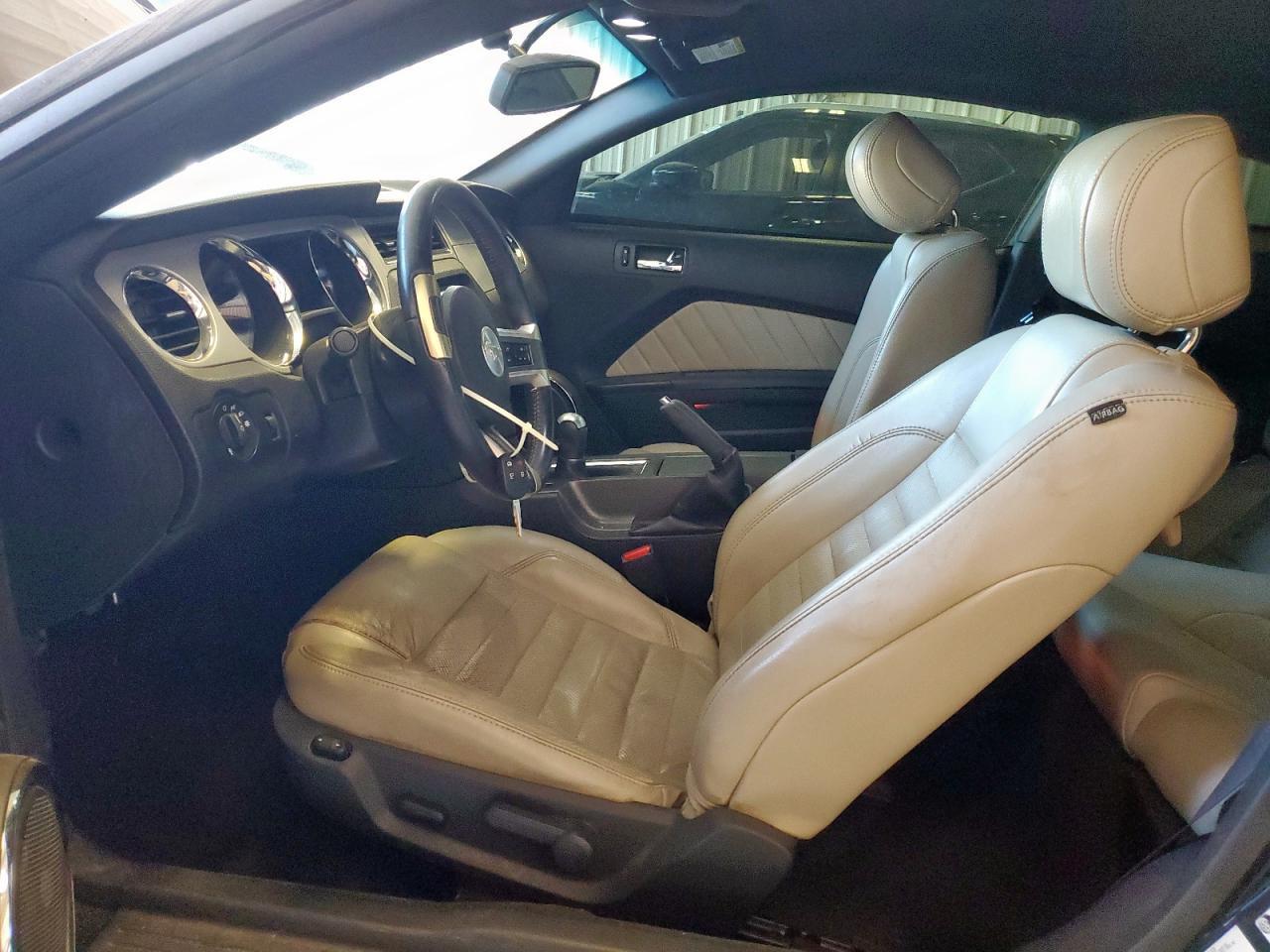 2013 FORD MUSTANG