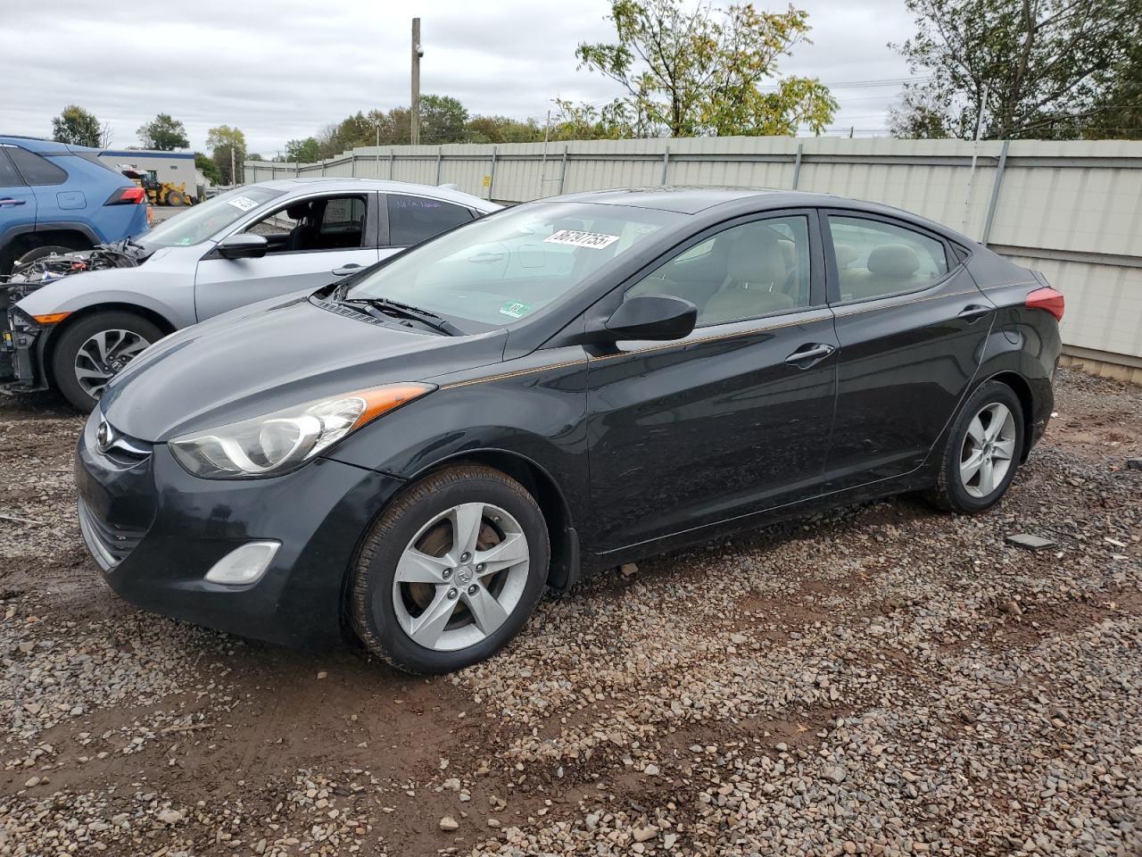 2012 HYUNDAI ELANTRA