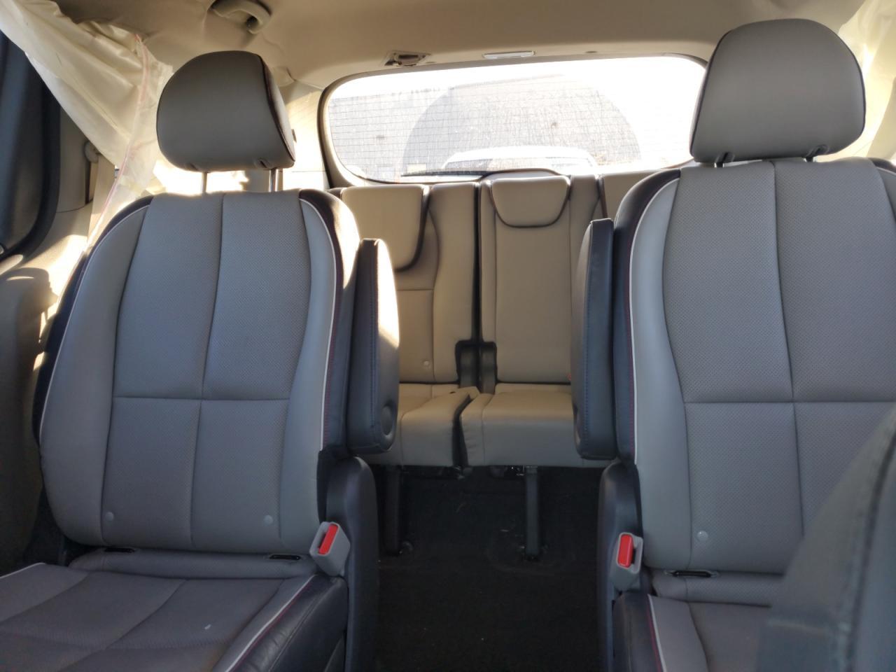 2015 KIA SEDONA