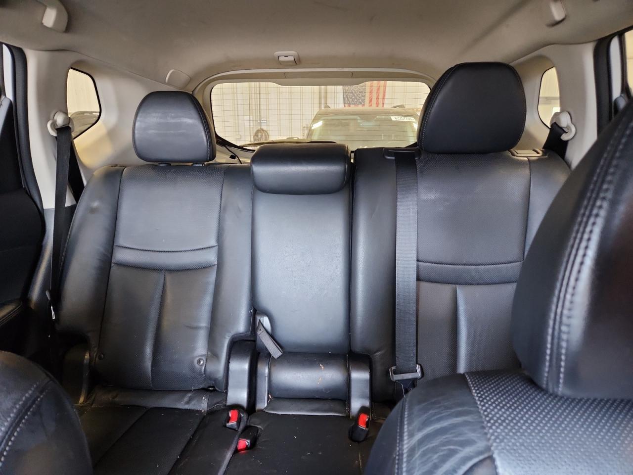 2014 NISSAN ROGUE
