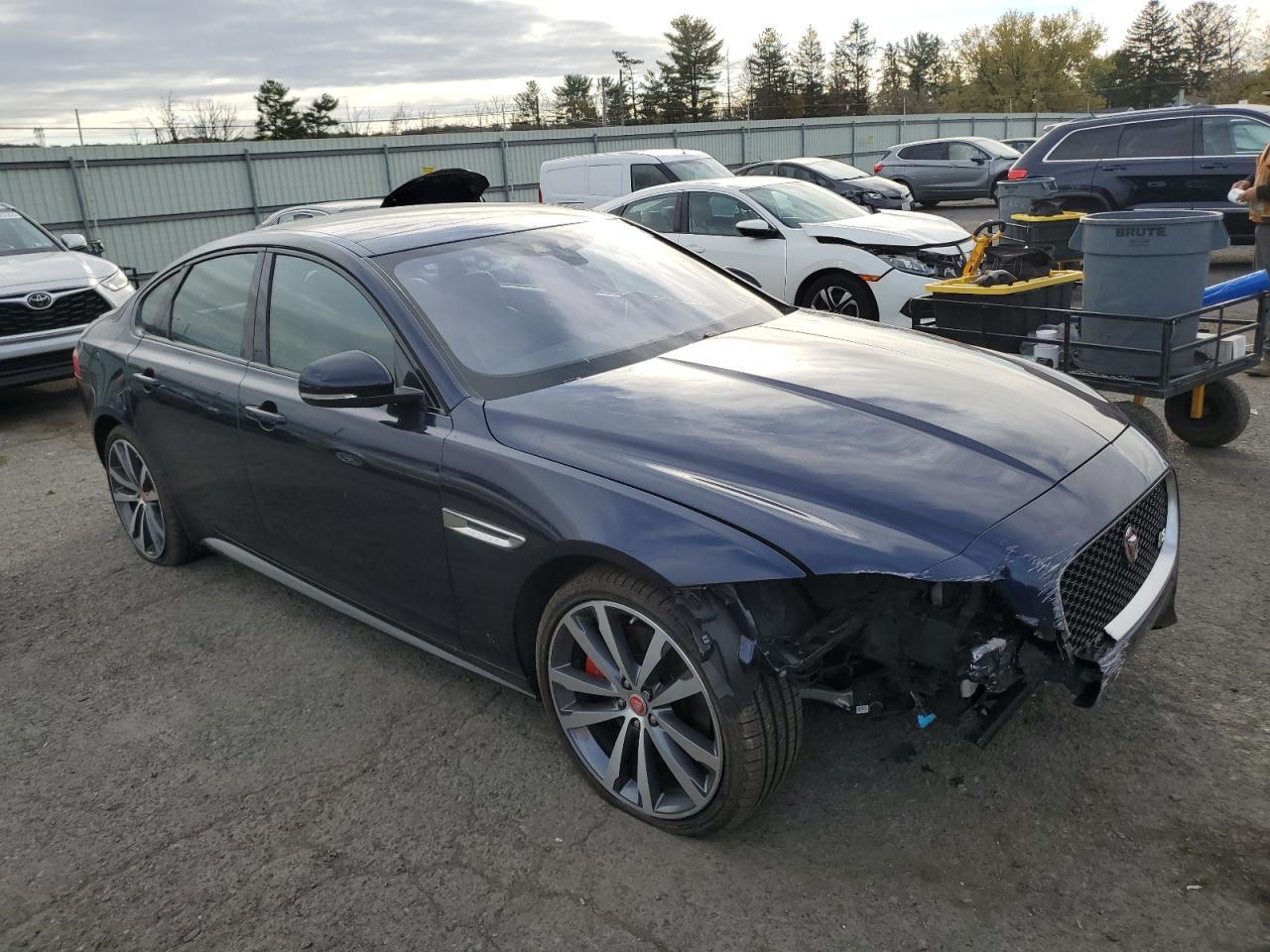 2017 JAGUAR XF