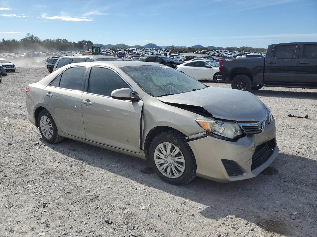 2014 TOYOTA CAMRY