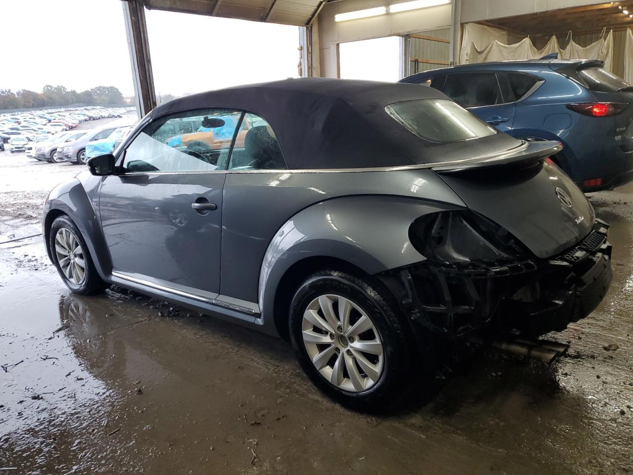 2018 VOLKSWAGEN Beetle