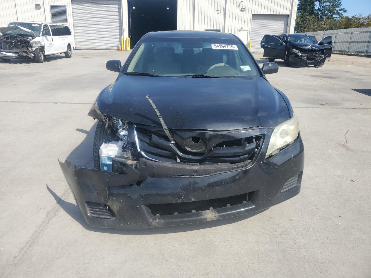 2011 TOYOTA CAMRY