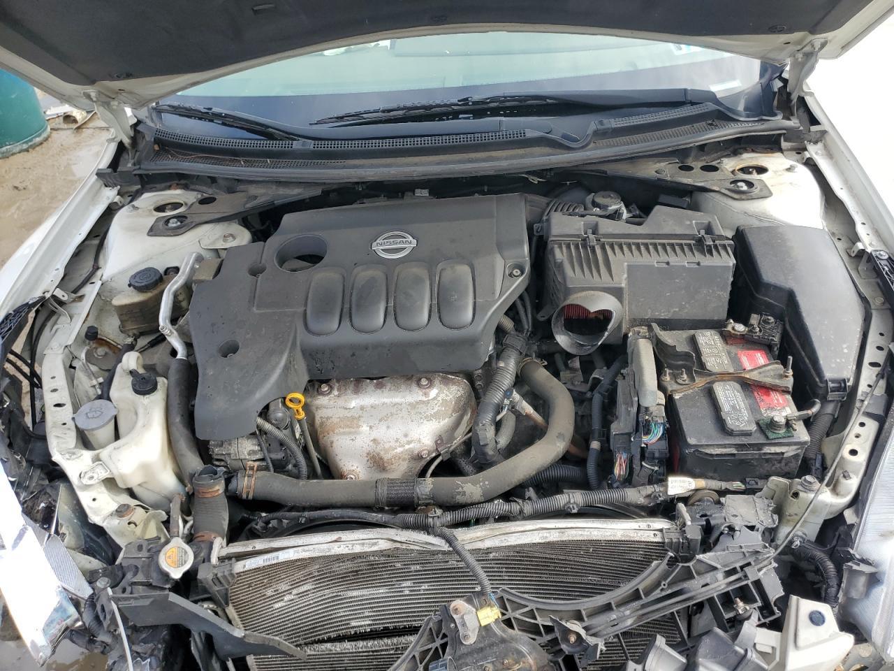 2010 NISSAN ALTIMA