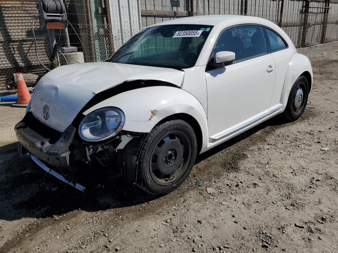 2014 VOLKSWAGEN Beetle