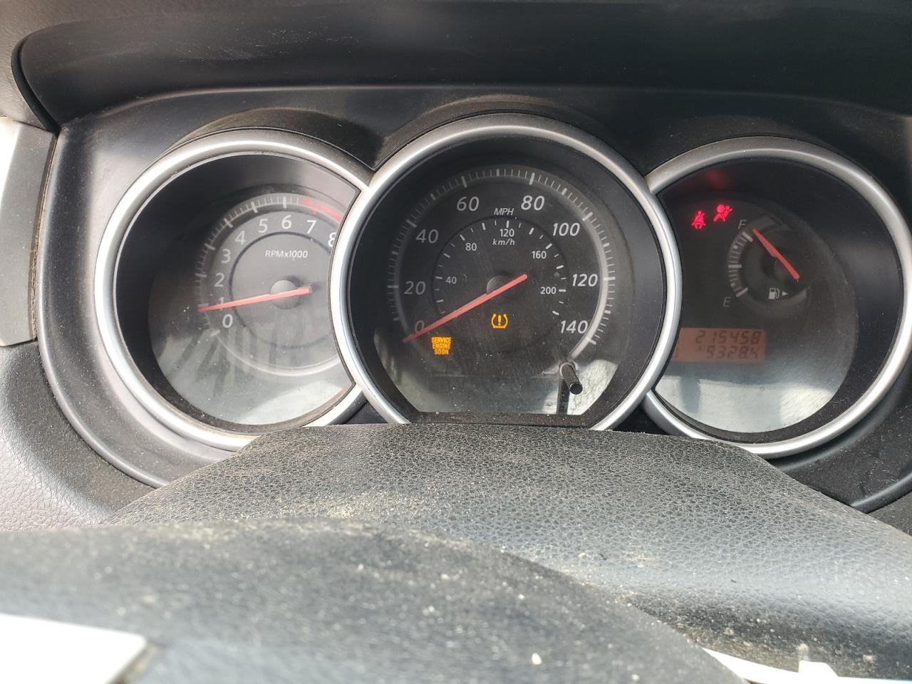 2011 NISSAN VERSA