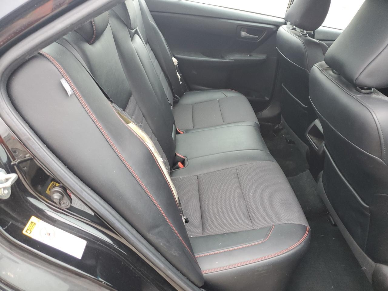 2016 TOYOTA CAMRY