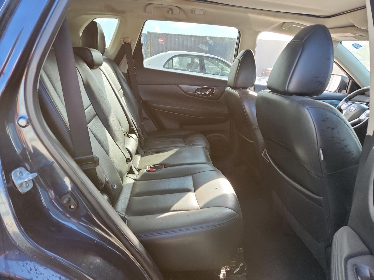 2016 NISSAN ROGUE