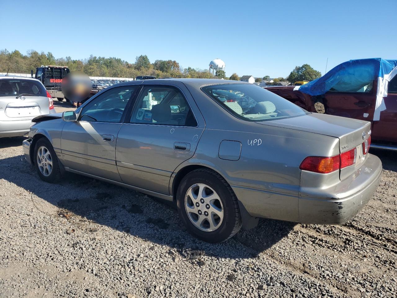 2001 TOYOTA CAMRY