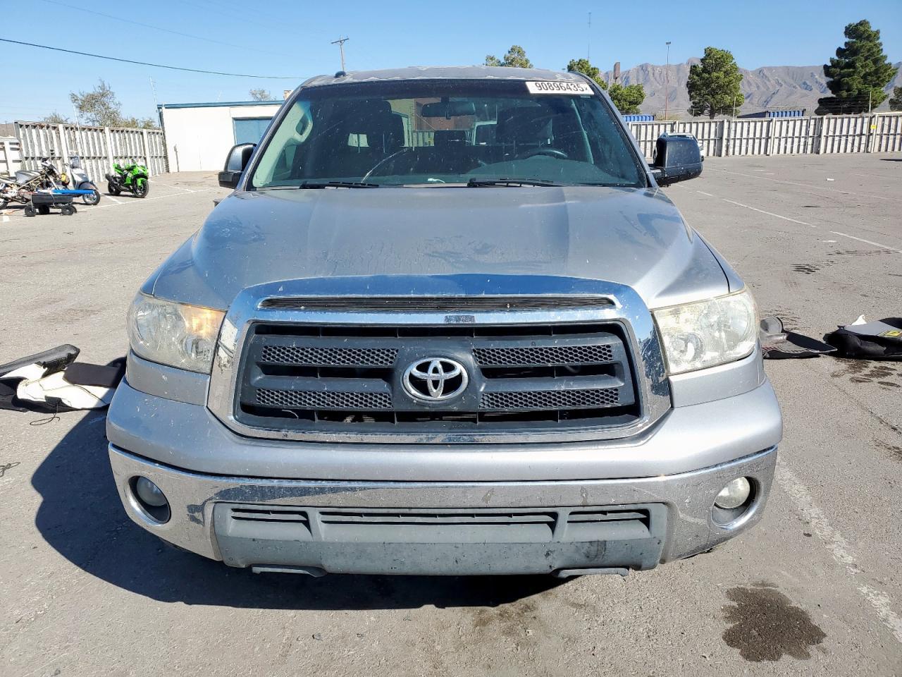 2012 TOYOTA TUNDRA