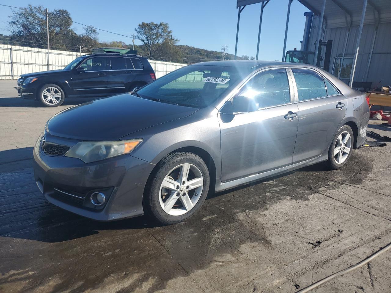 2013 TOYOTA CAMRY