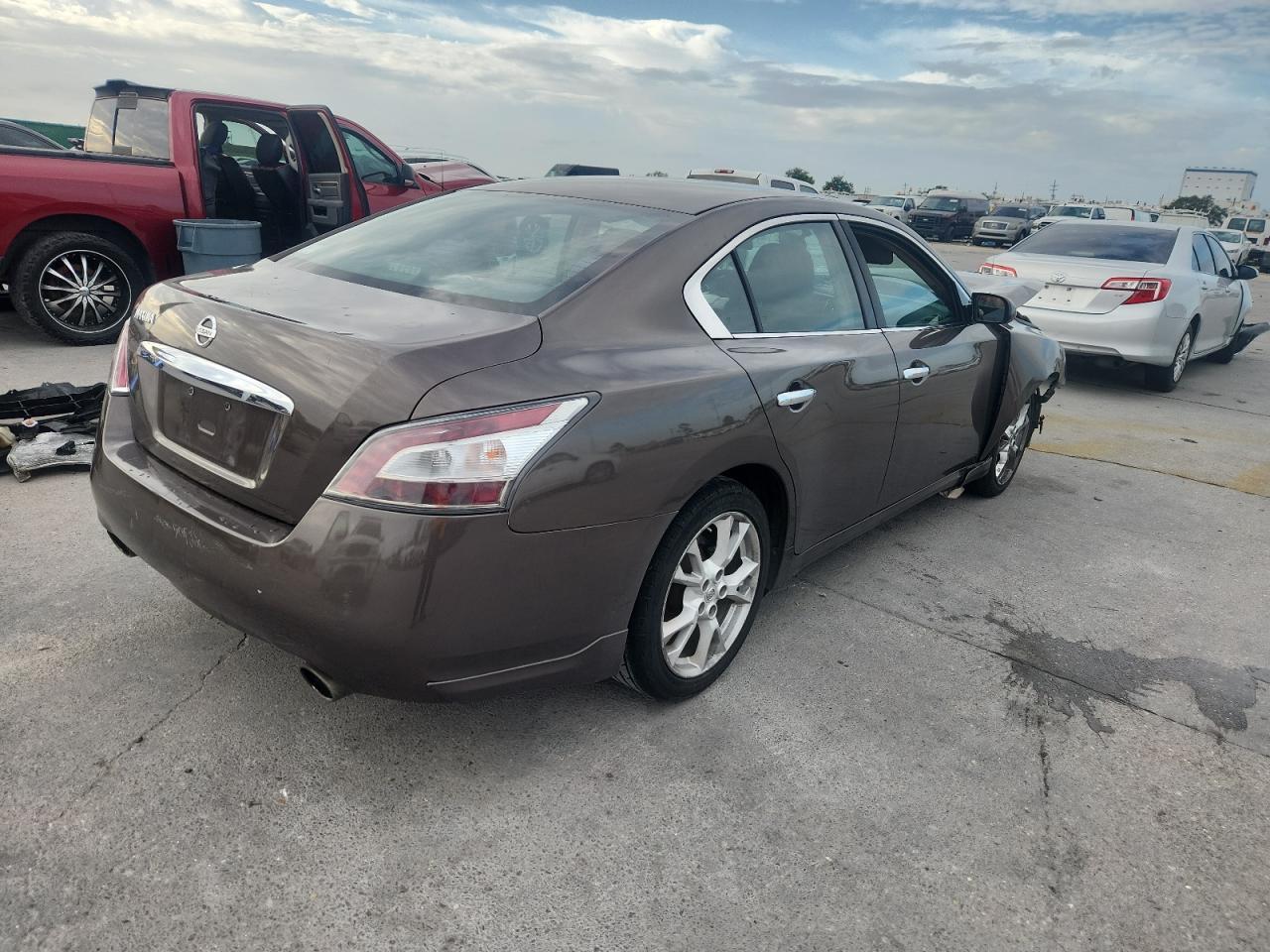 2014 NISSAN Maxima