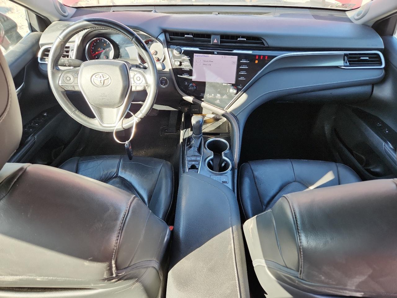 2018 TOYOTA CAMRY