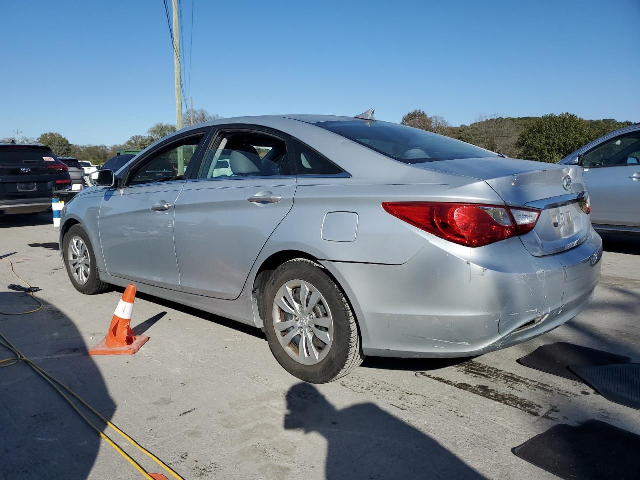 2011 HYUNDAI SONATA