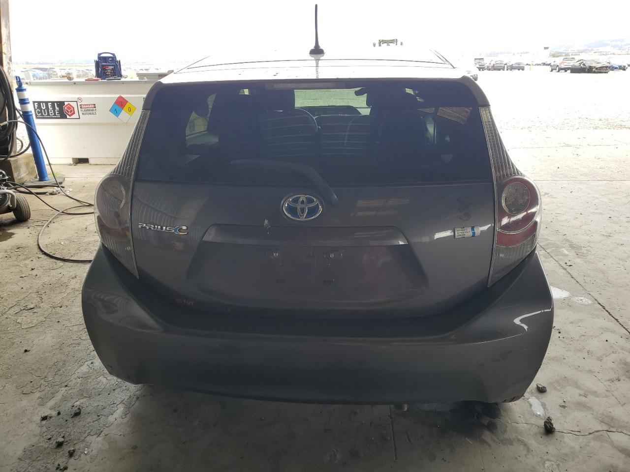 2012 TOYOTA Prius c