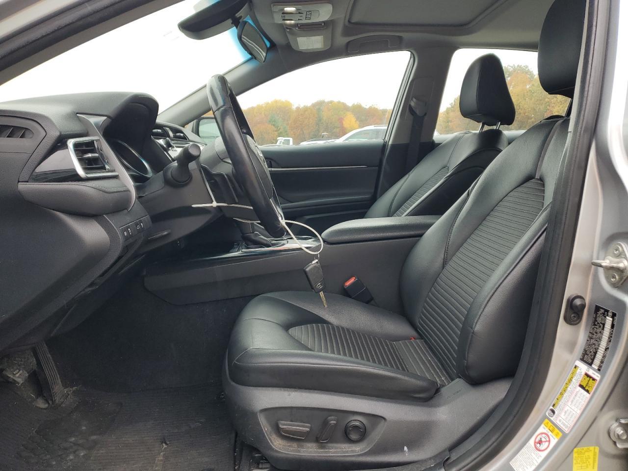 2018 TOYOTA CAMRY