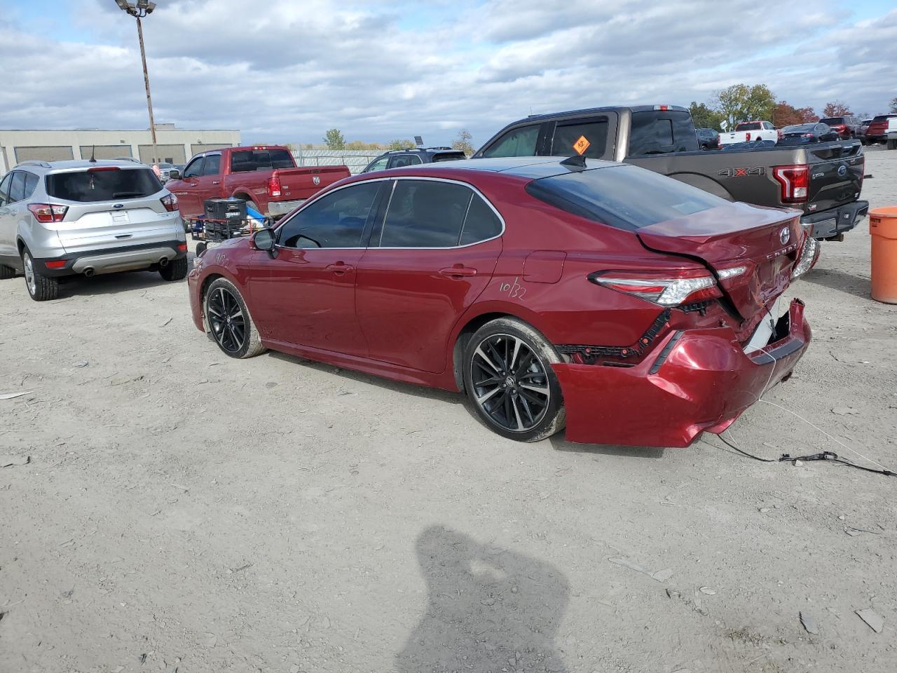 2018 TOYOTA CAMRY