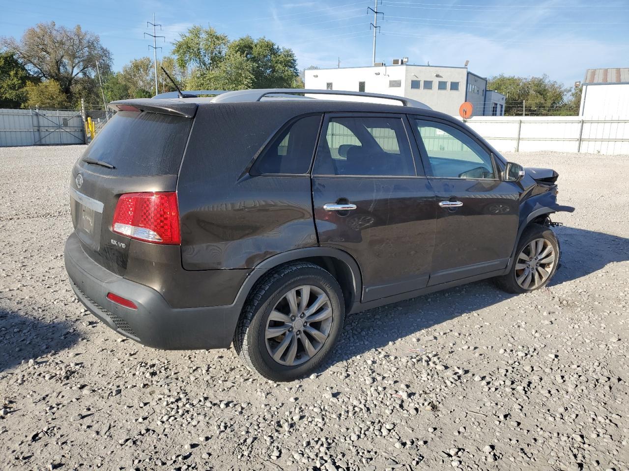 2011 KIA SORENTO