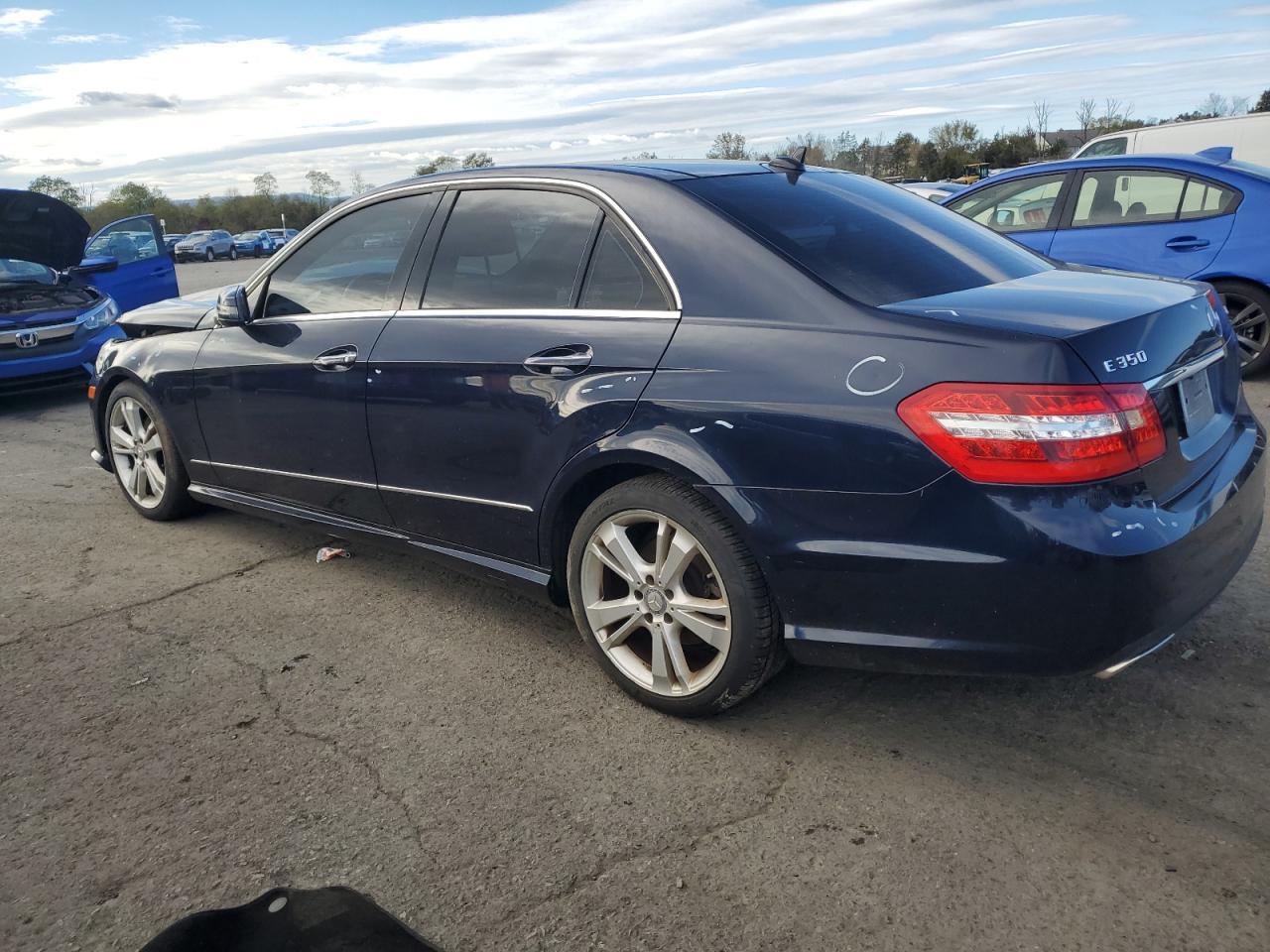 2013 MERCEDES-BENZ E-Class