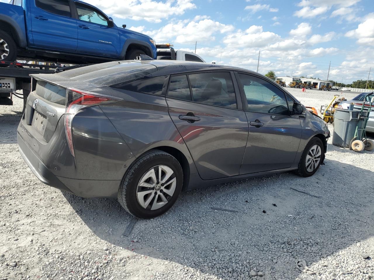 2017 TOYOTA PRIUS
