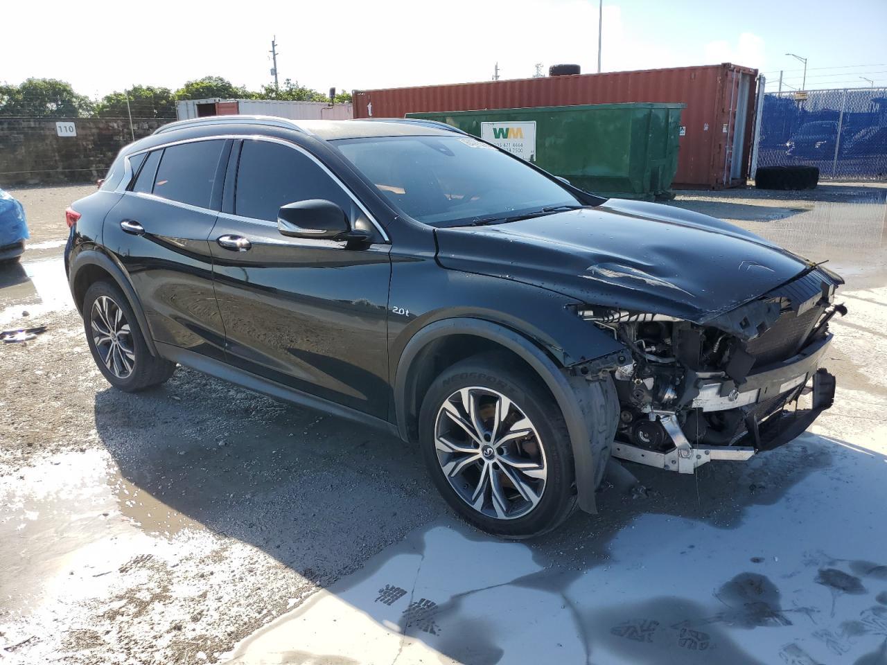 2017 INFINITI QX30