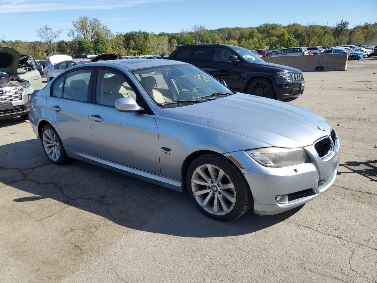 2011 BMW 3 SERIES