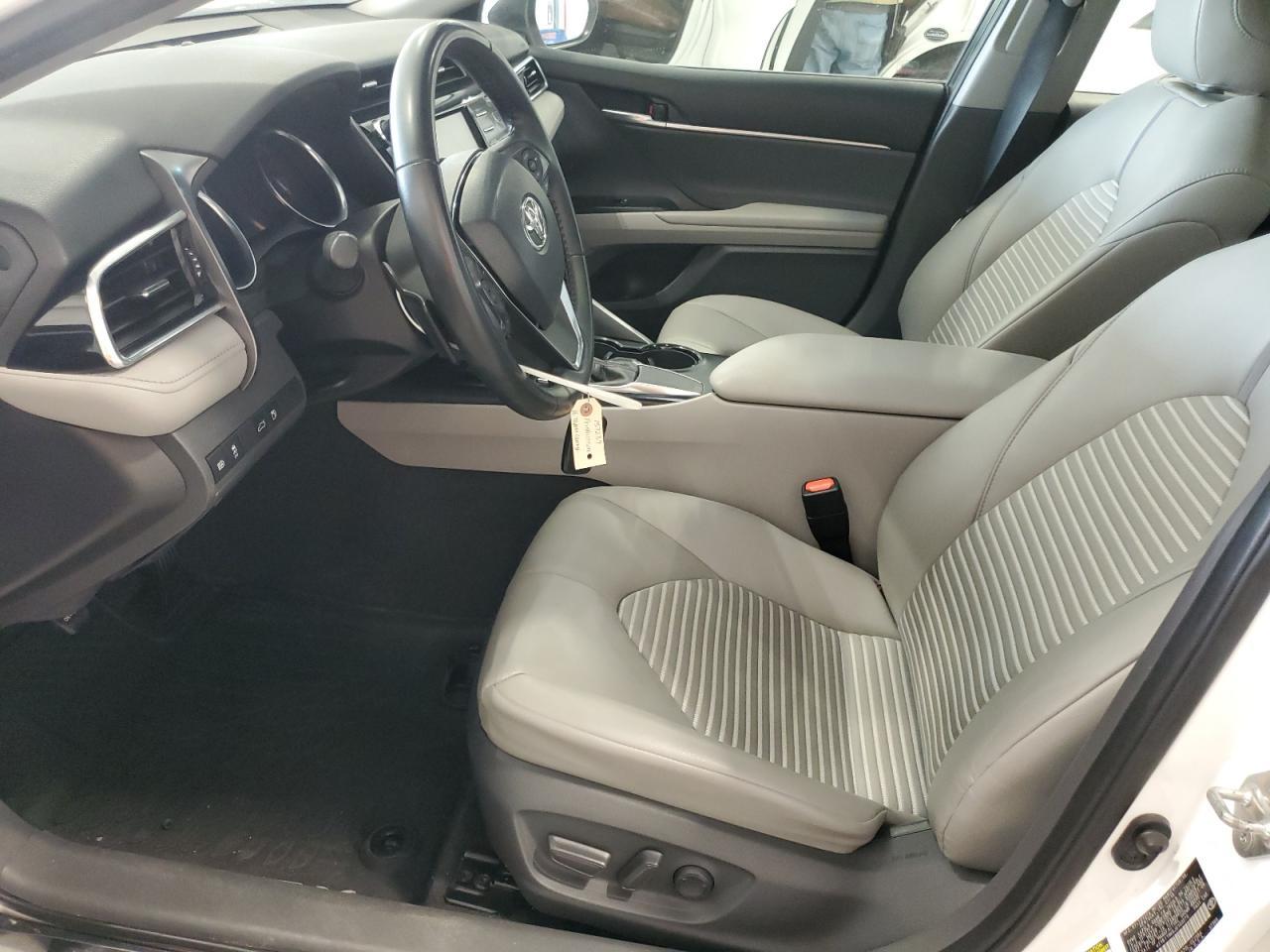2018 TOYOTA CAMRY