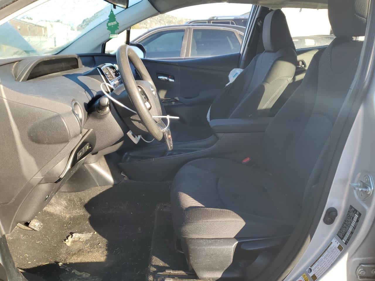 2016 TOYOTA PRIUS