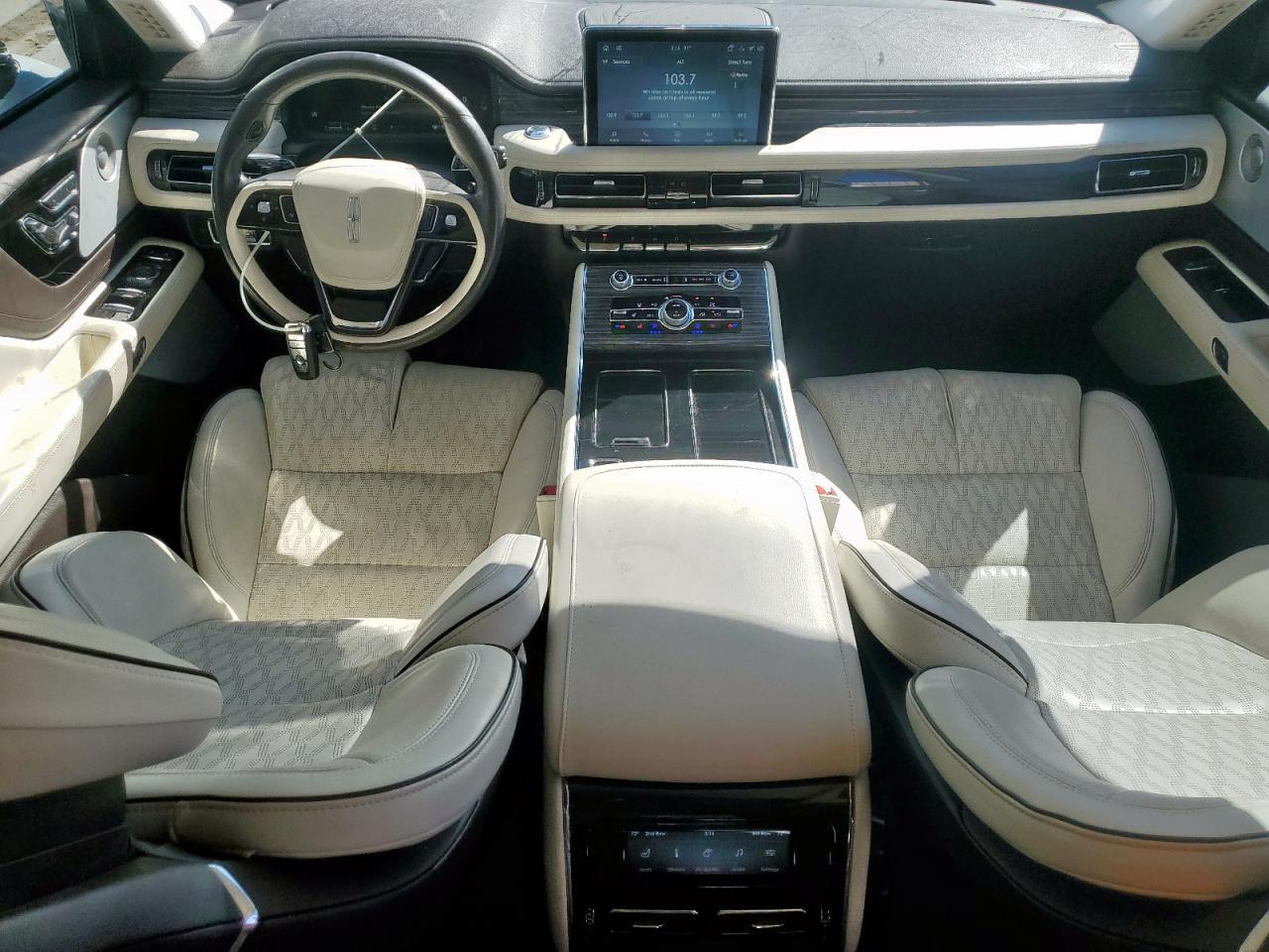 2022 LINCOLN Aviator
