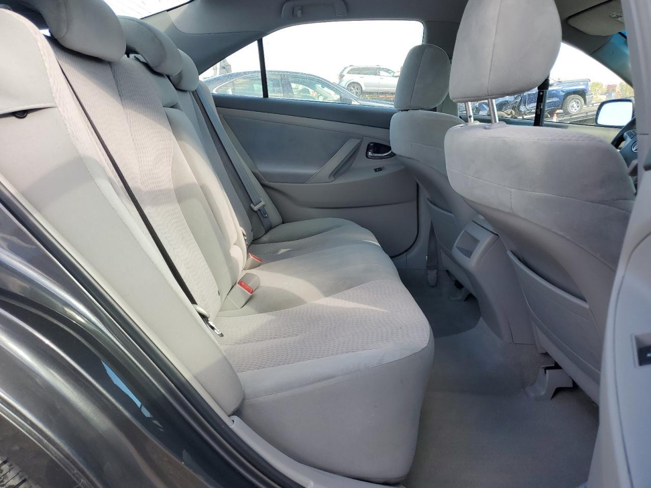 2010 TOYOTA CAMRY