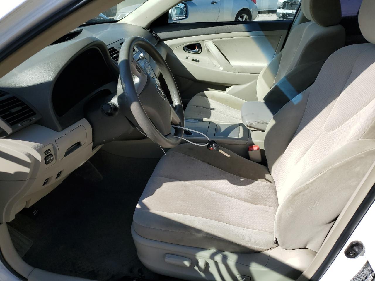 2011 TOYOTA CAMRY