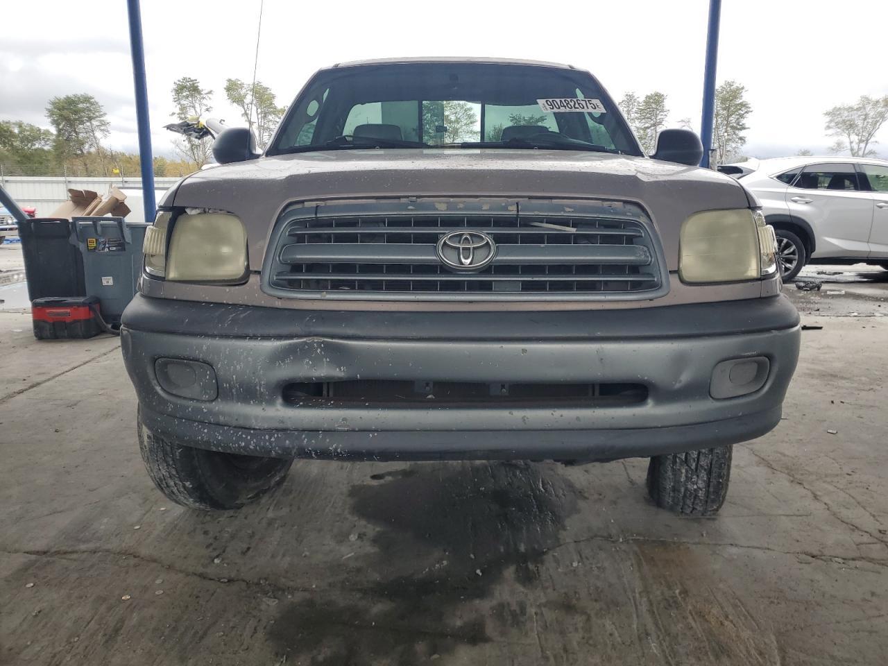 2002 TOYOTA TUNDRA