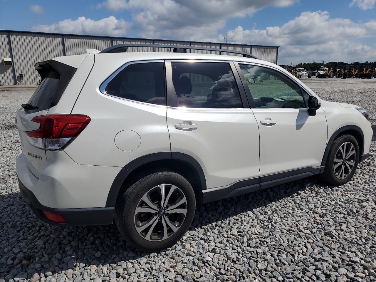 2019 SUBARU FORESTER