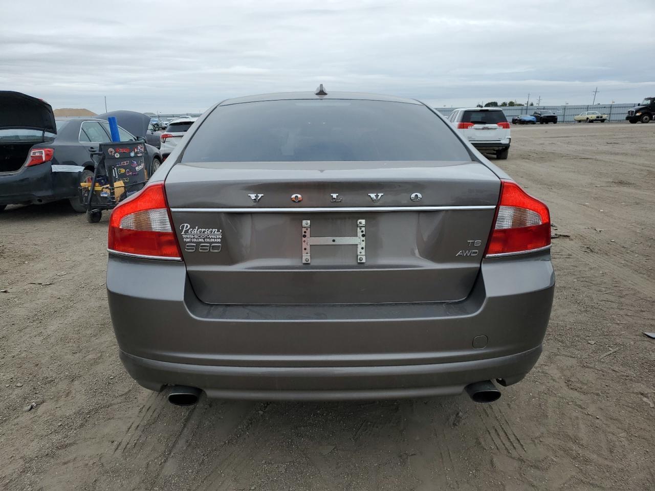 2010 VOLVO S80