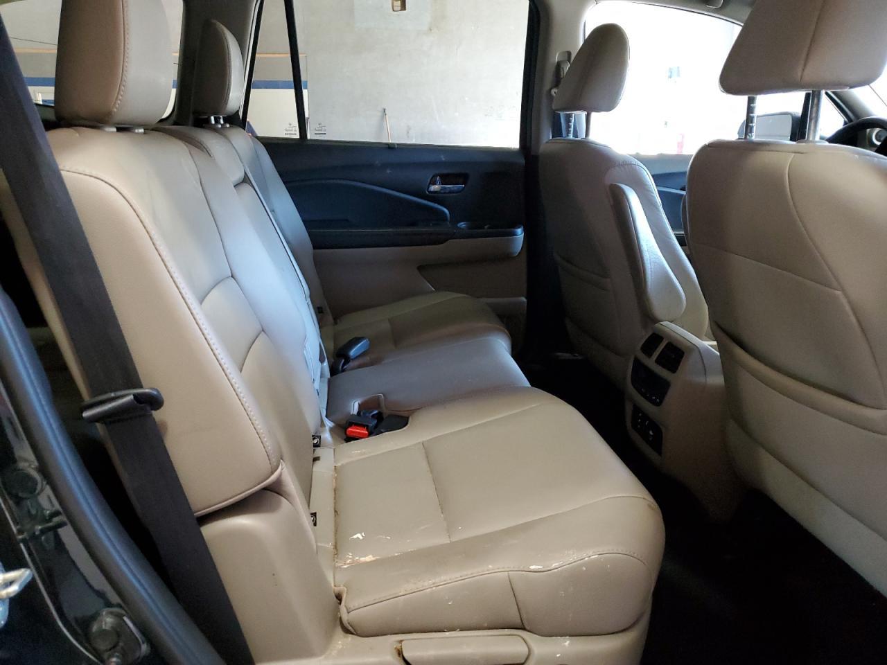 2016 HONDA PILOT