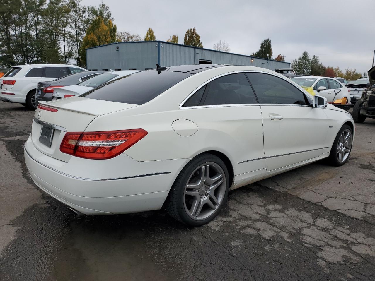 2012 MERCEDES-BENZ E-Class