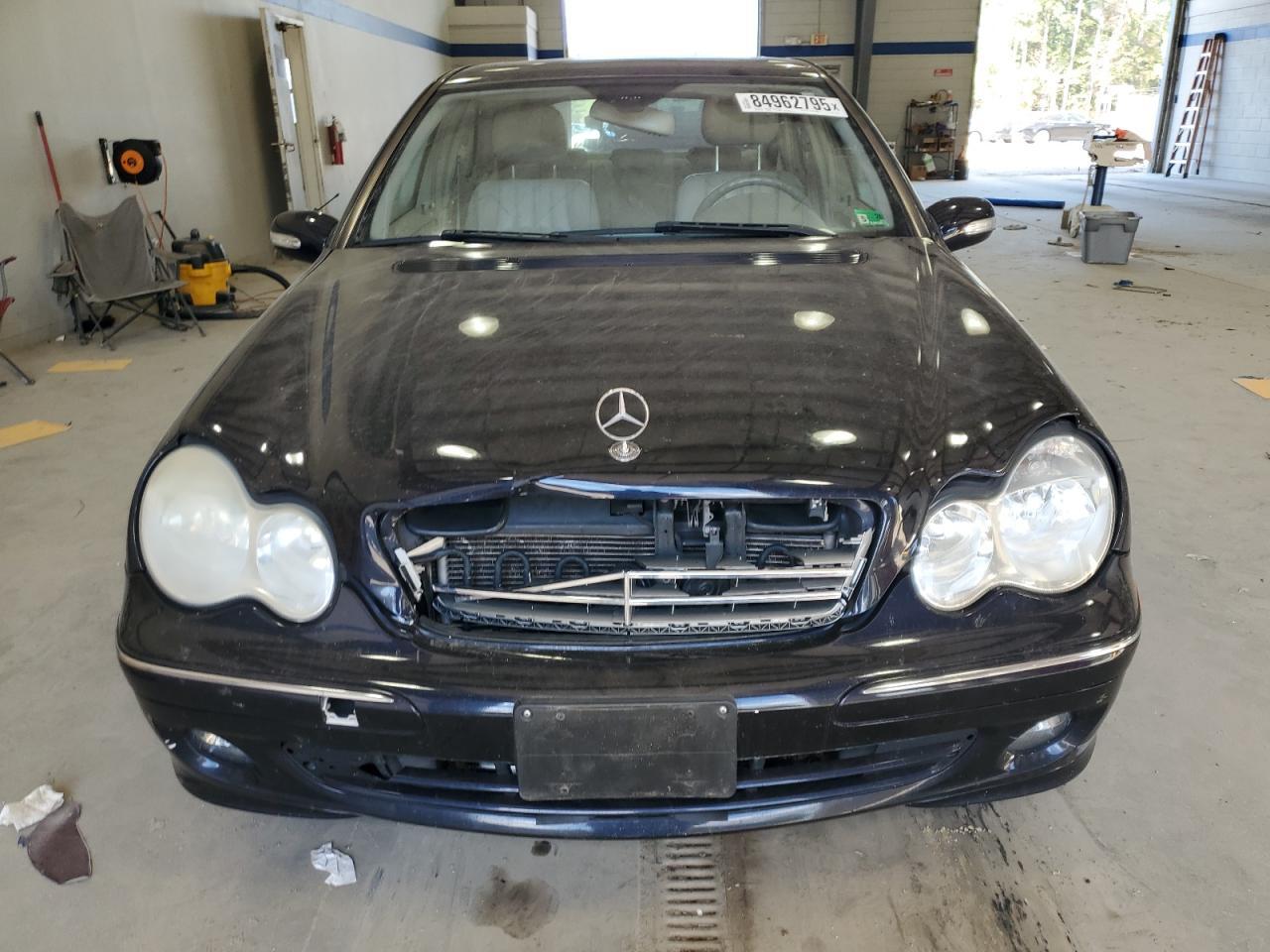 2006 MERCEDES-BENZ C-CLASS